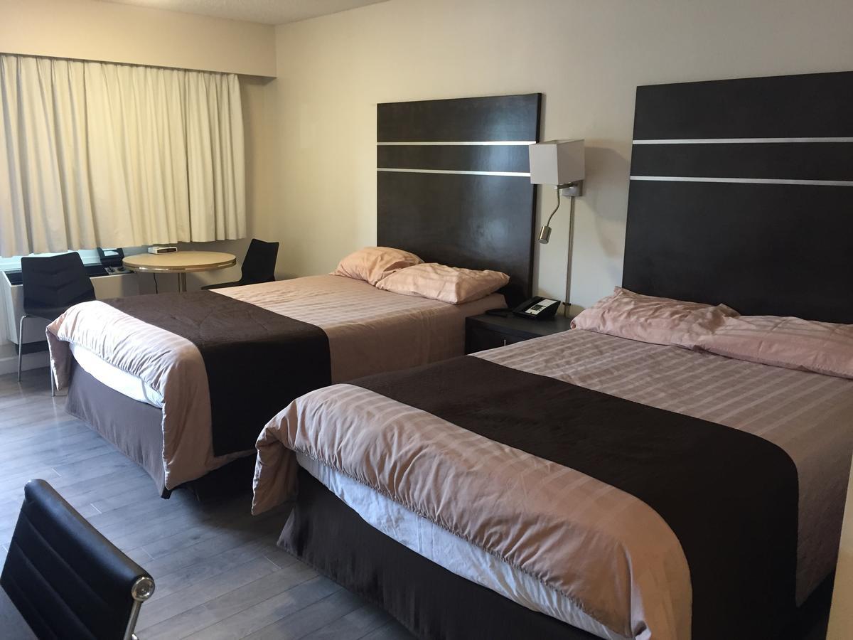 Bear Country Inn Terrace Ngoại thất bức ảnh